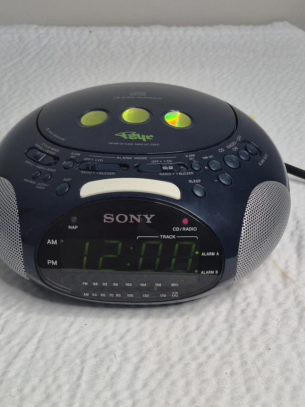 Sony Dream Machine ICF-CD831 Digital Alarm Clock Radio CD AM/FM Blue